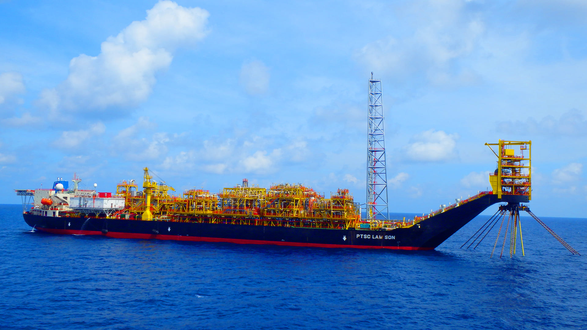 FSO/FPSO là gì? Tìm hiểu chi tiết về kho nổi dầu khí